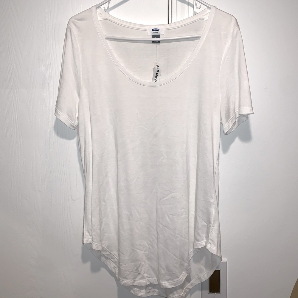 OLD NAVY Basic T-shirt. Condition: NEW. Size: SMALL. Color: White